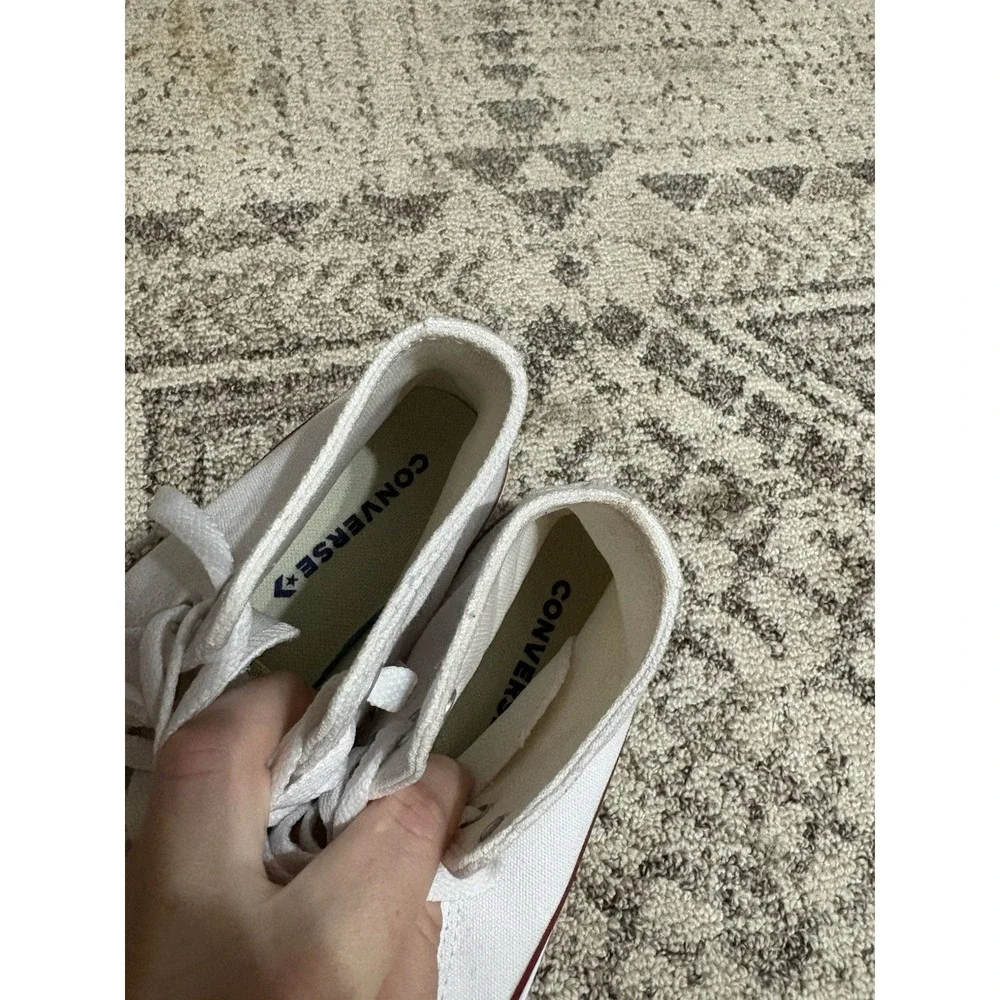 Girls High Top White Platform Converse Shoes Size 2.5